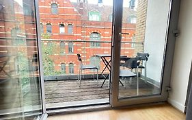 Shoreditch Liverpool Street Apartments With Lift And Balcony